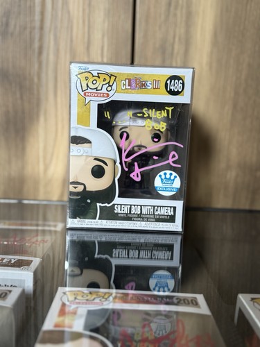 Funko pop kevin smith signed - funko,